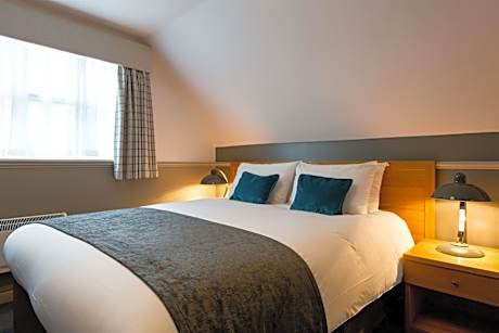 White Hart by Chef & Brewer Collection