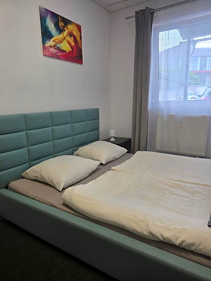 Hostel Krośnieńska 12