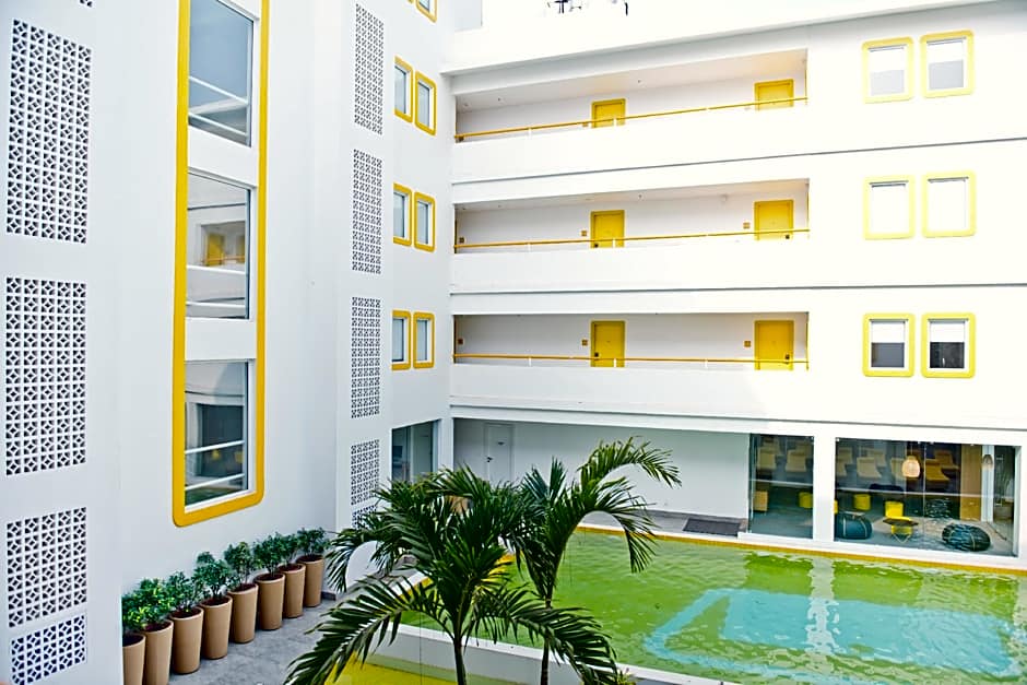 Bloom Hotel - Calangute
