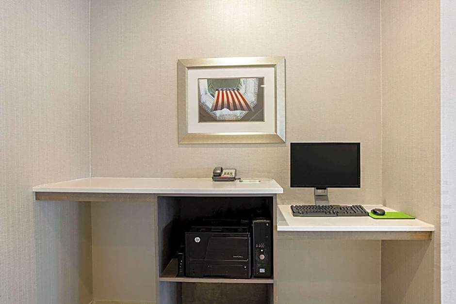 La Quinta Inn & Suites by Wyndham Williamsburg Historic Area