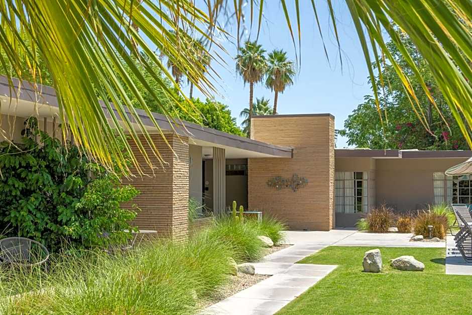 The Hideaway - 21 and Over - A Town & Desert Boutique Hotel
