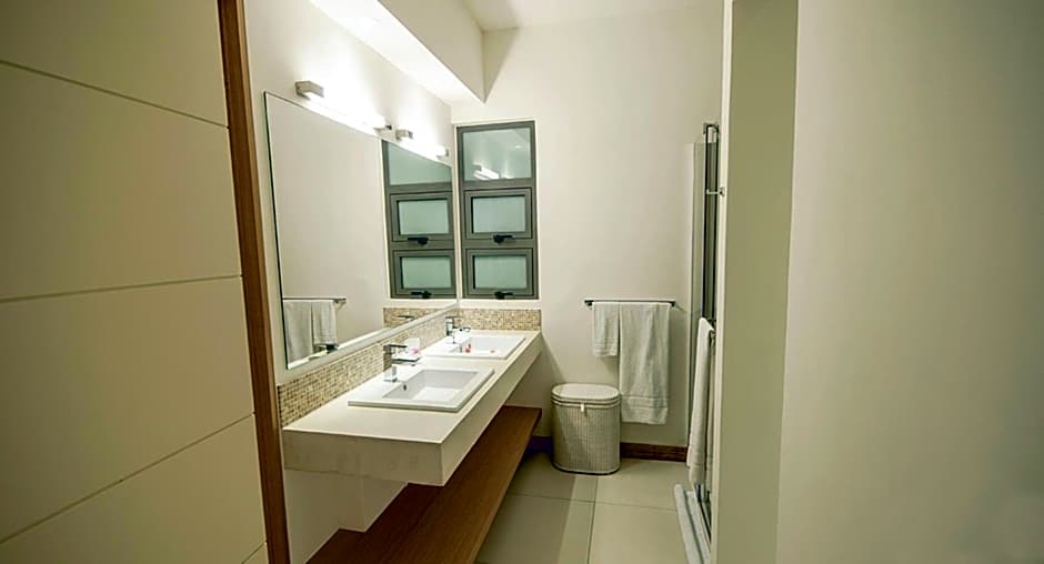 Cap Ouest Luxury Beachfront