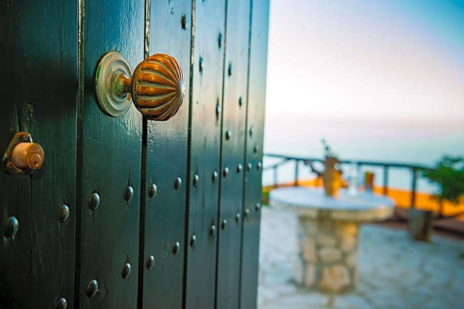 Potamitis Windmills & Apartments - Unique Stay with Scenic Views, by ZanteWize