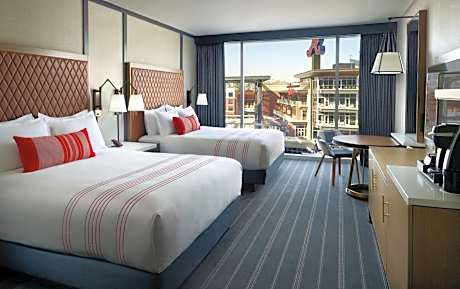 Premier Room with View – 2 Queen Beds