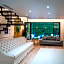 Venue C - Luxurious & Spacious - Mansion - Elevator - Patio