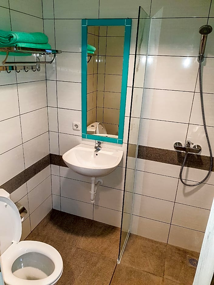 Hotel aruuman simpanglima semarang