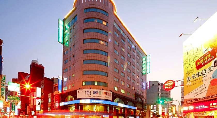 Cambridge Tainan Hotel