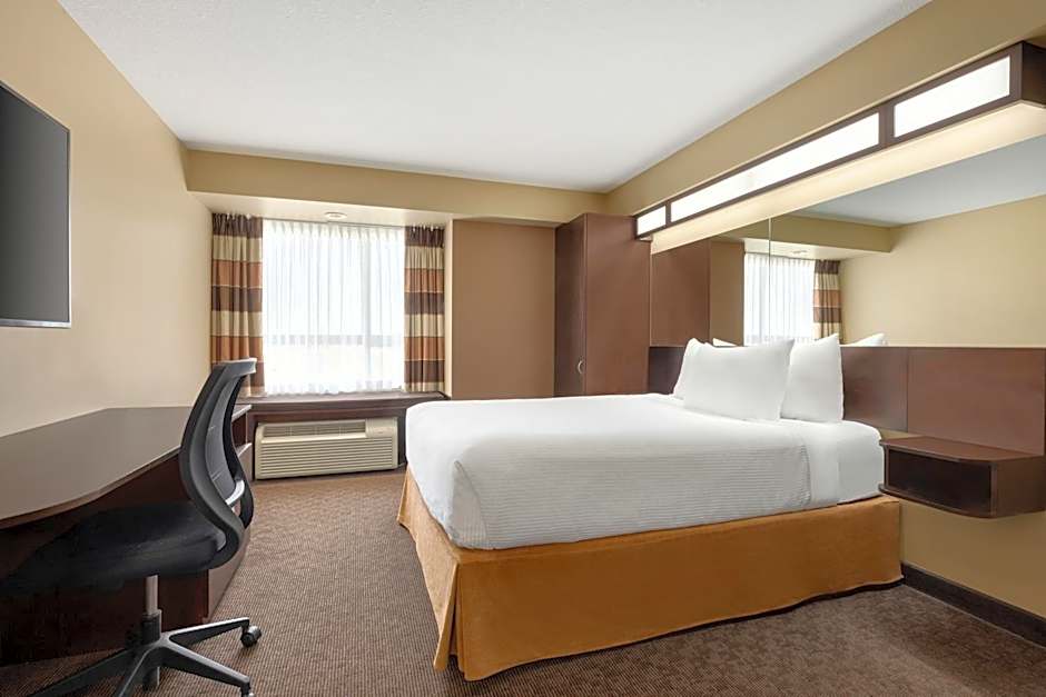 Microtel Inn & Suites by Wyndham Weyburn