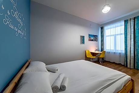 Double Room with Queen Bed
