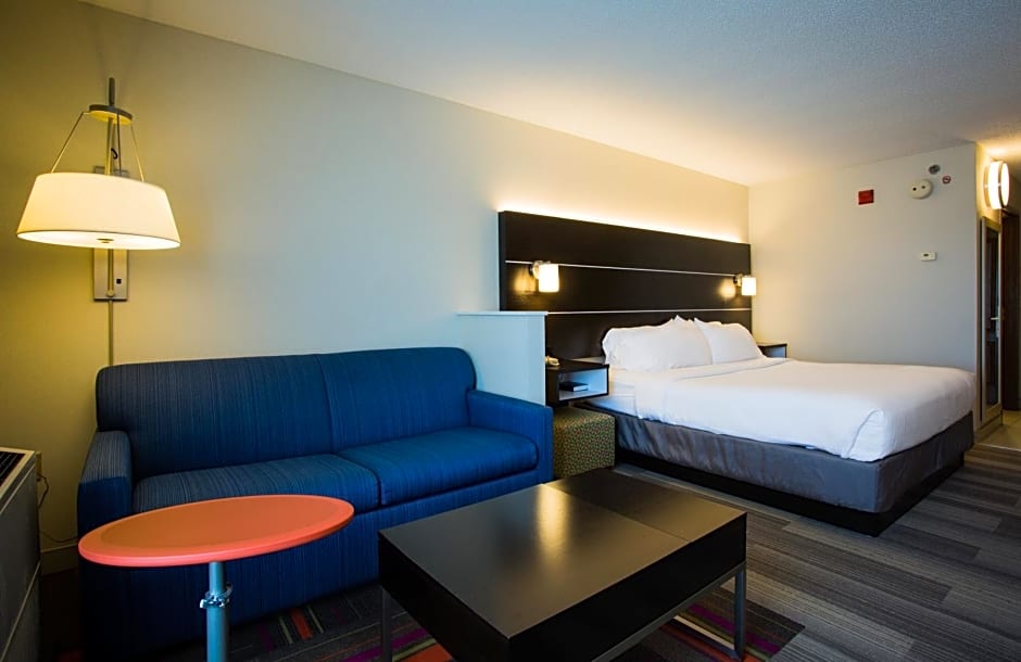 Holiday Inn Express Hotel & Suites Reading By IHG