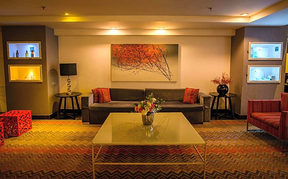 Quality Suites Alphaville