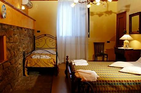 Triple Room
