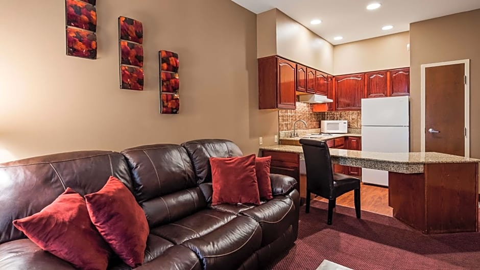 Best Western PLUS Hannaford Inn & Suites