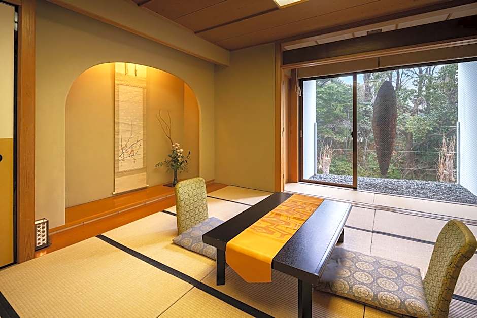 Chigusa Hotel
