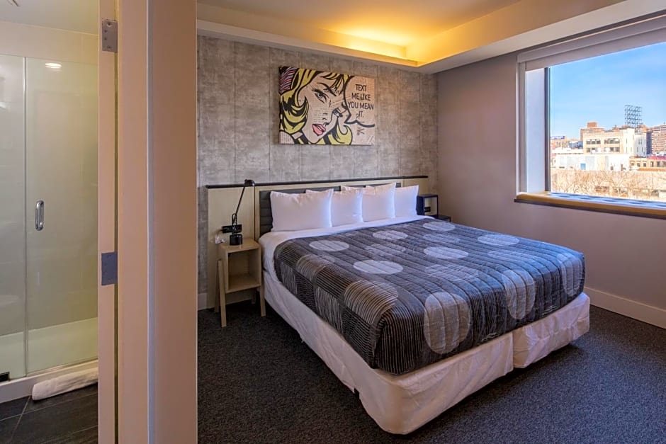 Leon Hotel