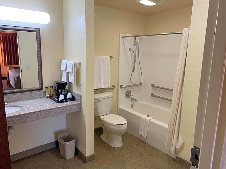 The Magnolia Hotel Searcy