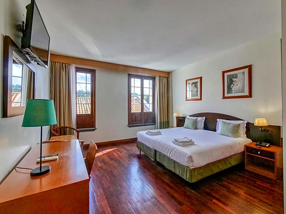 Hotel Vale Verde
