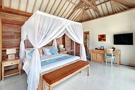 Deluxe Suite with Sea View