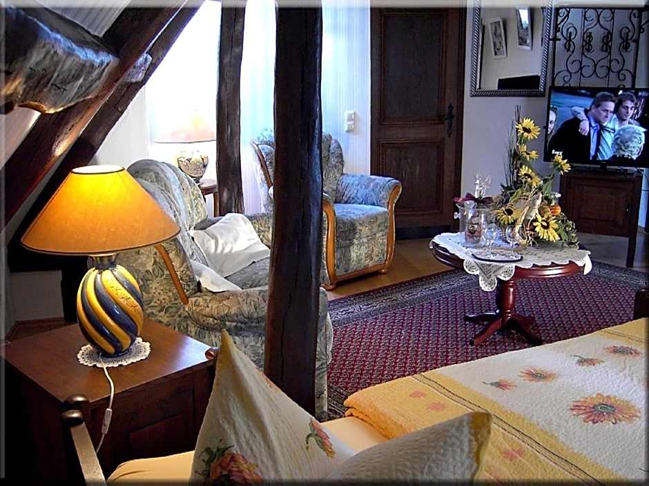 Photo 1 of 6 of Suite