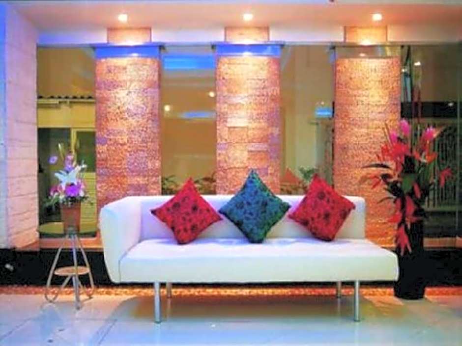 UPAR Hotels Sukhumvit 11 Nana