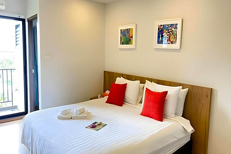 Casa Luxe Hotel and Resident