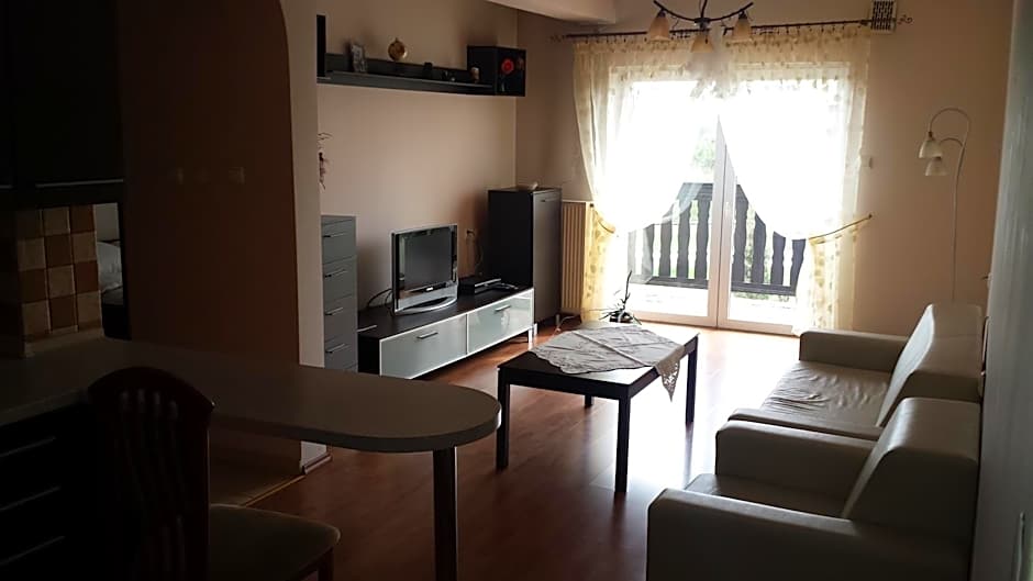 Photo 1 of 5 of Studio, Balcony