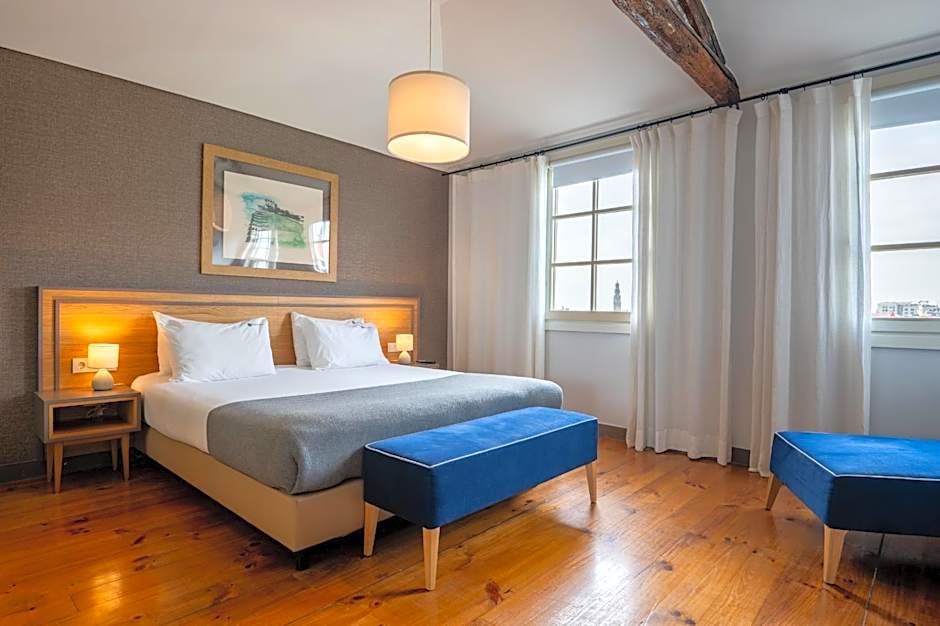 Santa Catarina FLH Suites