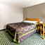 Super 8 by Wyndham St. Charles