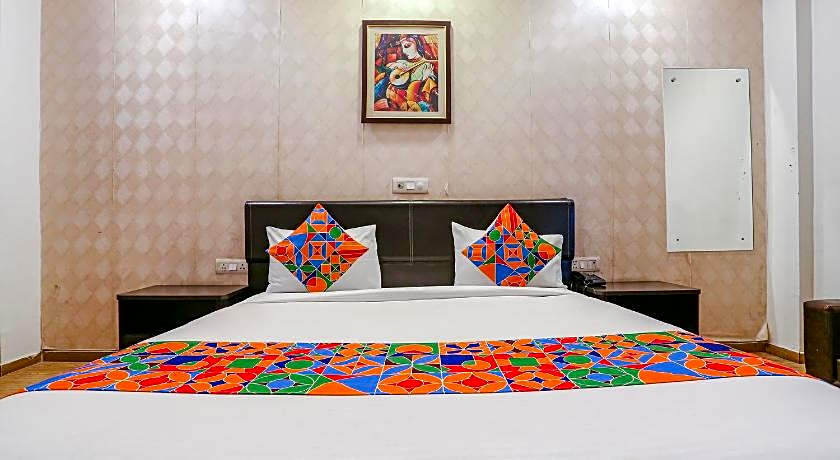 FabHotel Premium Nest