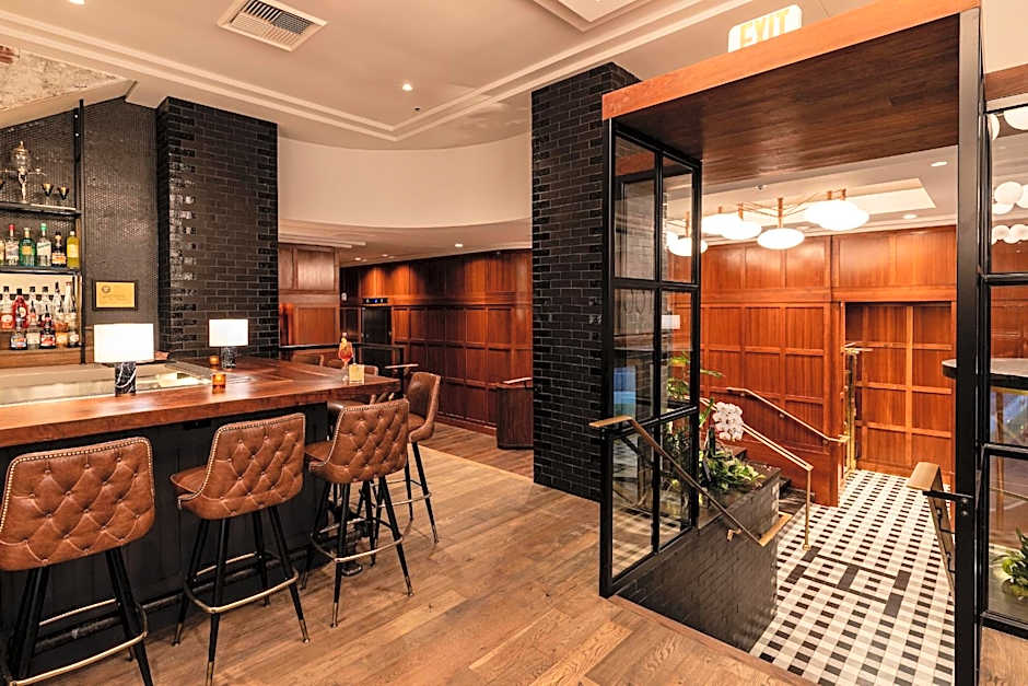 Heathman Hotel
