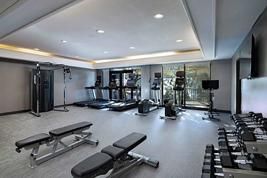 Courtyard by Marriott Austin The Domain Area