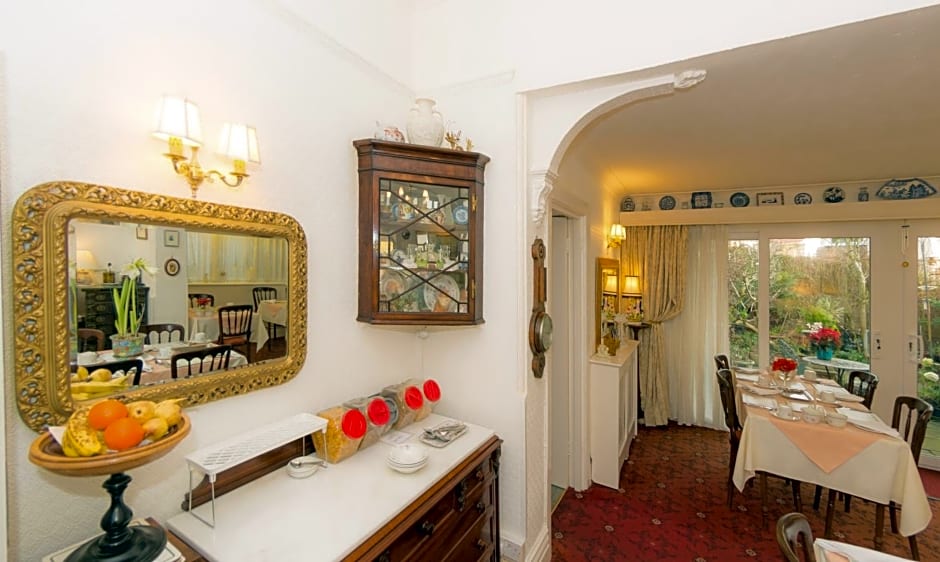 Shoreline Accommodation