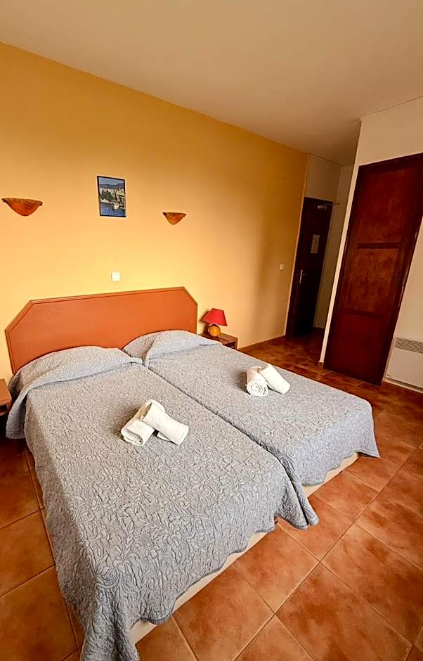 Hôtel - Pub Le Petit Bosquet