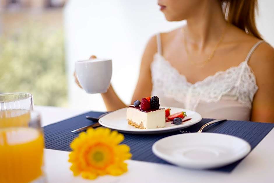 POPULA - The Lifestyle Hotel