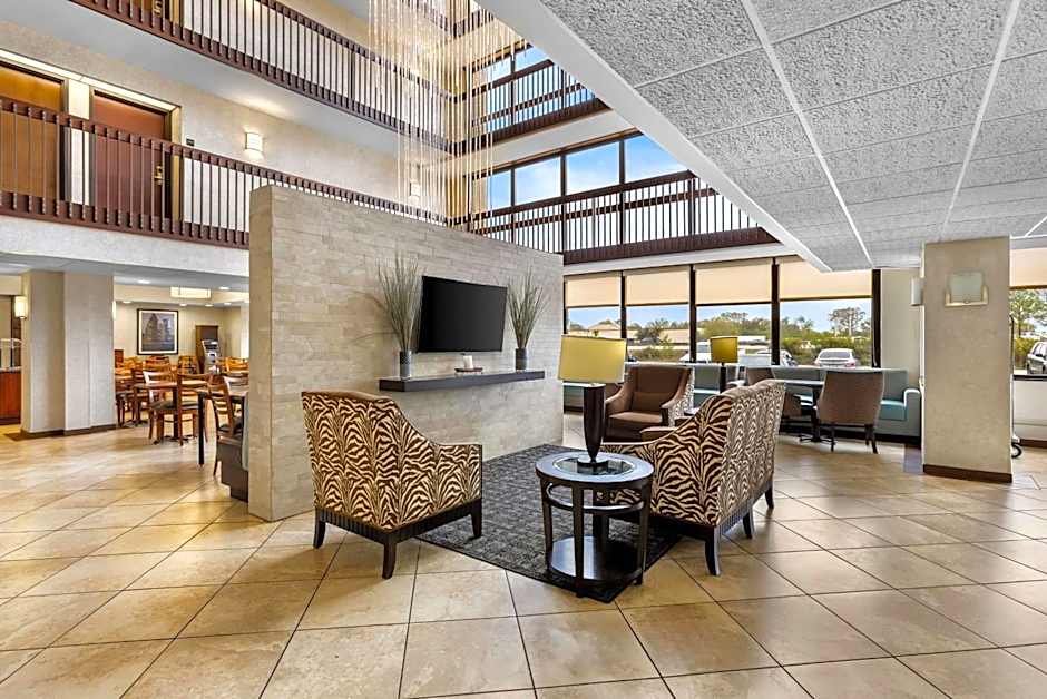 Sonesta Essential Houston Hobby Airport