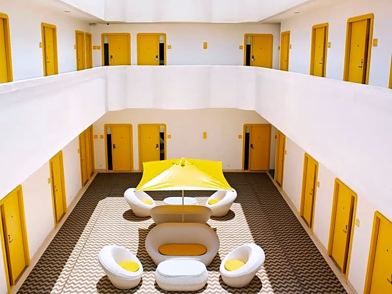 bloomrooms @ New Delhi Railway Station