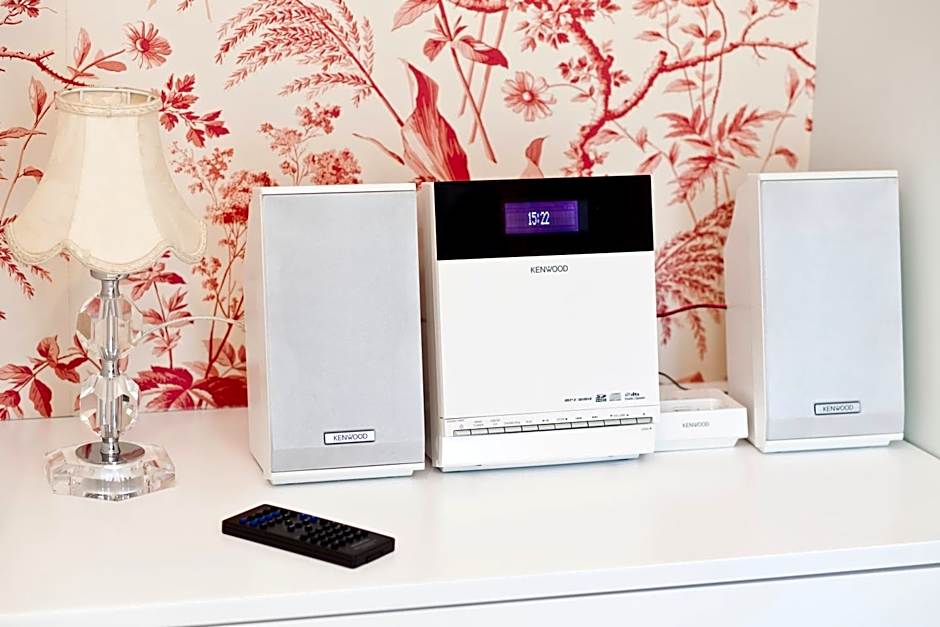 Crystal Suites Chez Helena