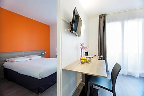Family Apartment (5 Adults)