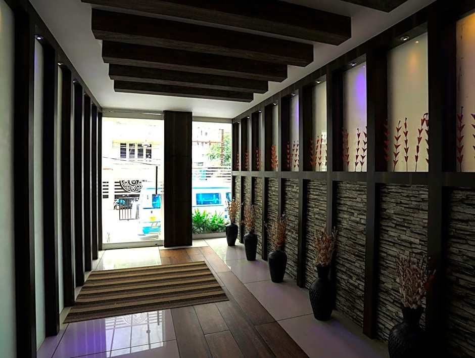 SOUTH GATE RESIDENCY