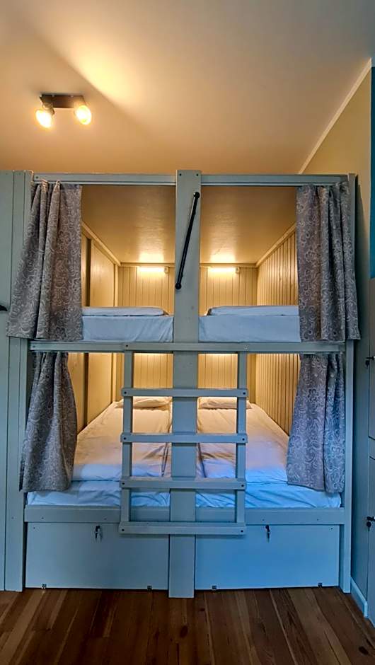 Blue Bird Boutique Hostel - Riga Old Town