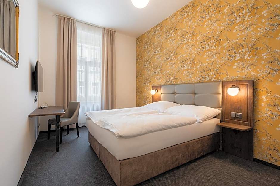 EA Hotel Victoria