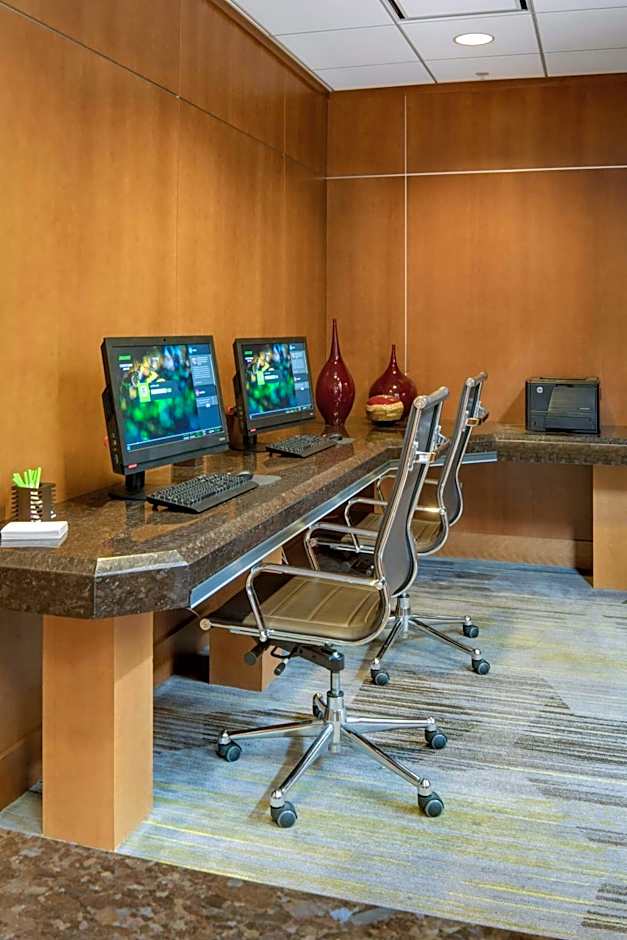 Courtyard by Marriott Boston Logan Airport