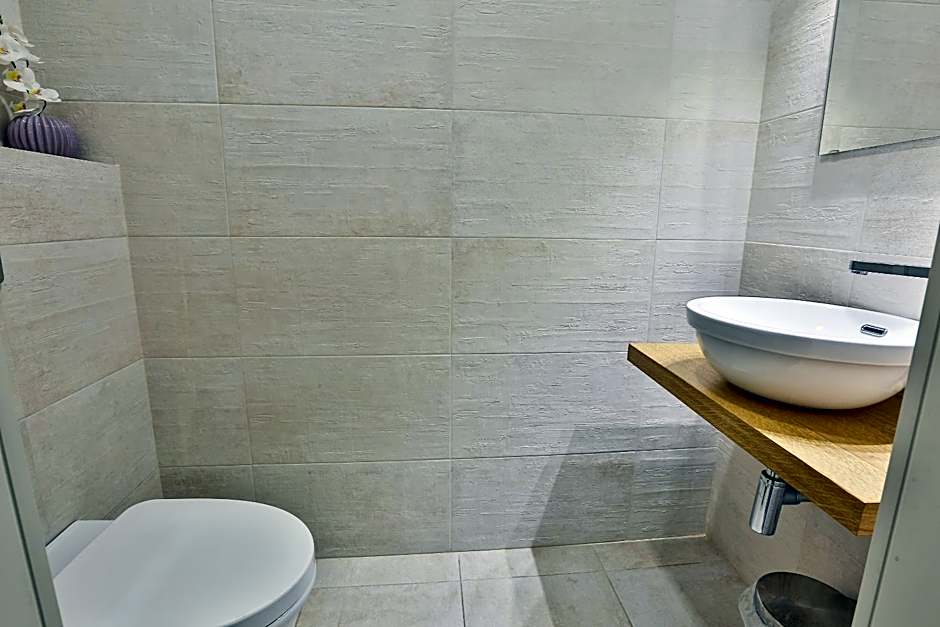 Royal Gardens Paradise