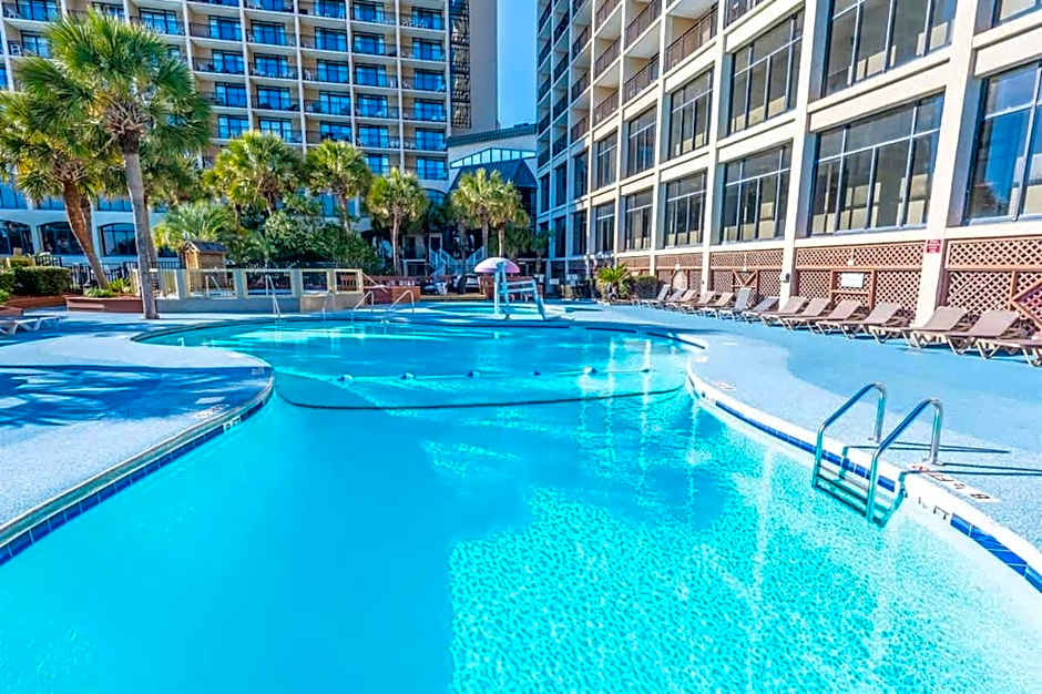 Oceanfront Views, Recently Renovated Kitchen,Pools