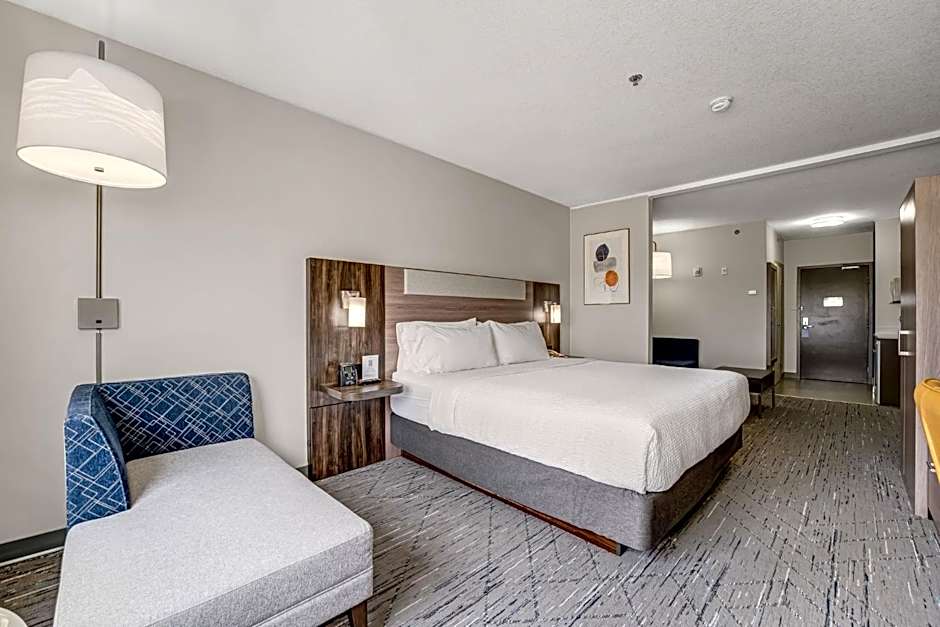 Holiday Inn Express Hotel & Suites-Edmonton South By IHG
