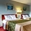 Econo Lodge Inn & Suites Forest