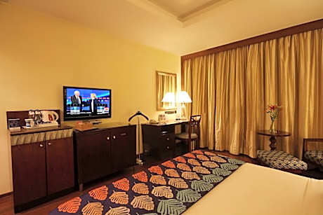 Fortune Club Room with 15% off on session of Spa , 15% off on F&B Services (soft beverages only and excluding IRD ) , 15% off on laundry services and Enjoy Happy Hours 1+1 Offer from 6 PM-8 PM.