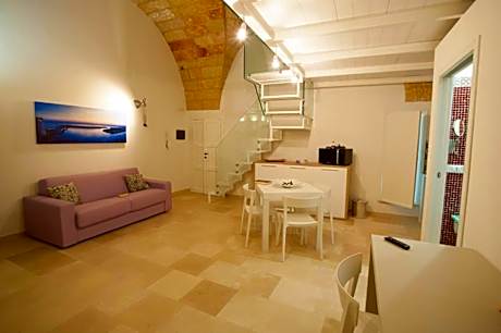 Apartment with Private Terrace - Dalia