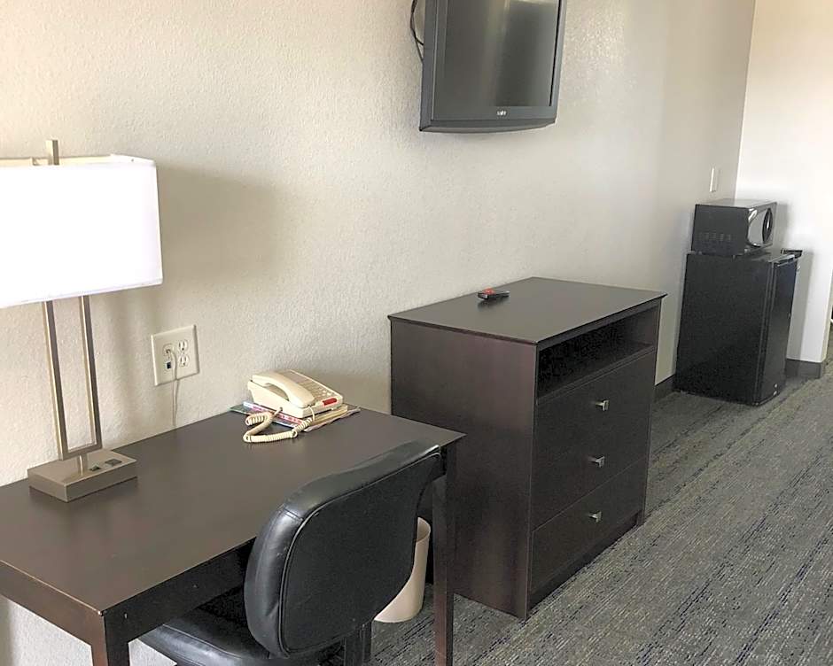 Executive Inn And Suites Joaquin