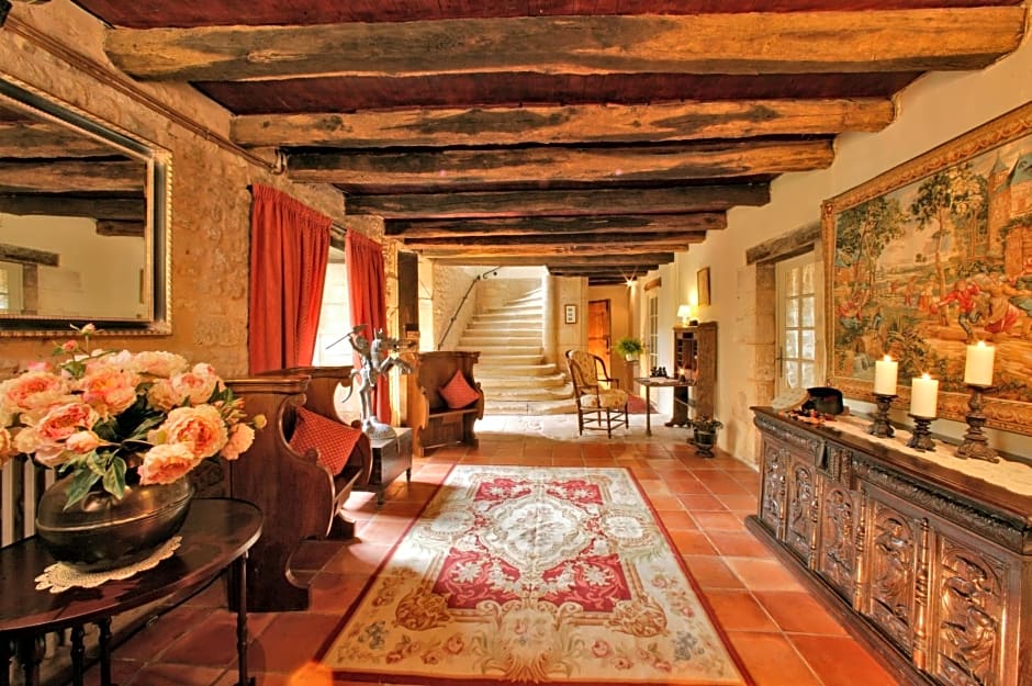 Le Prieuré du Château de Biron